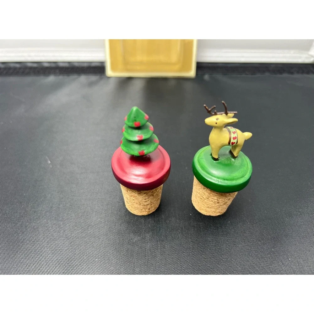 Seasonal Bottle Stoppers Set of 2 Christmas‎ Tree Reindeer Cork New